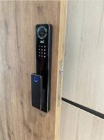 دستگیره دیجیتال زبان فارسی (تشخیص چهره -اثرانگشت-اسکن کف دست-موبایل-رمز-کارت و کلید مکانیکی )TY08 - Image 9